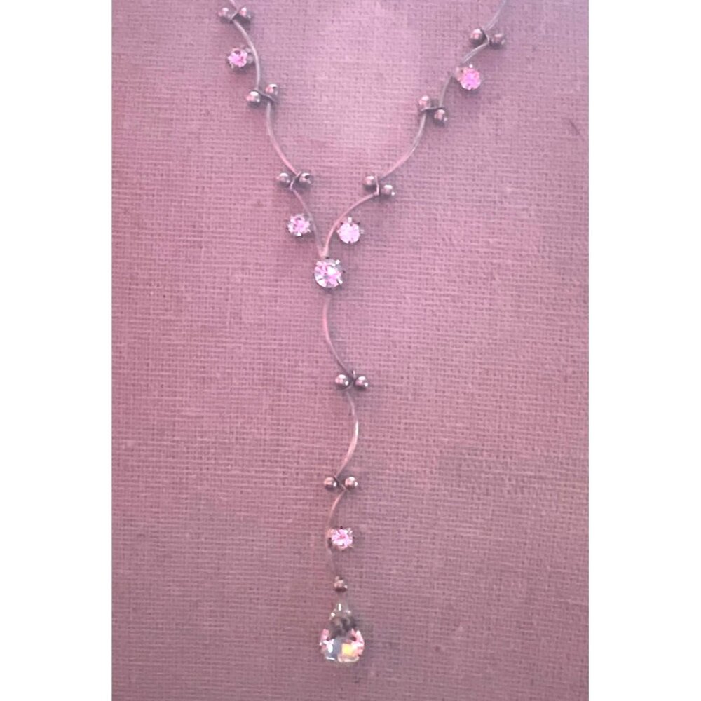 Trellis Vintage Crystal Silver Necklace